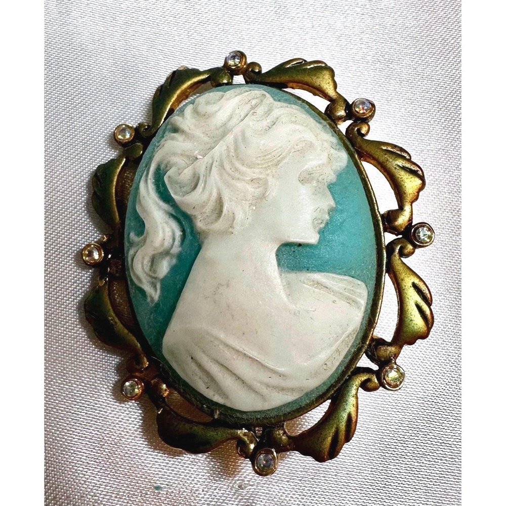 Vintage AAi Cameo Brooch Pendant Blue Green Rhinestone Frame